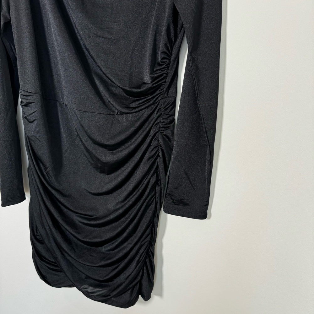 Dynamite Dress - Picture 2 of 6